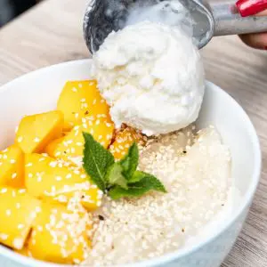 Mango sticky rice